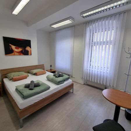 Rosens Wien Buitenkant foto